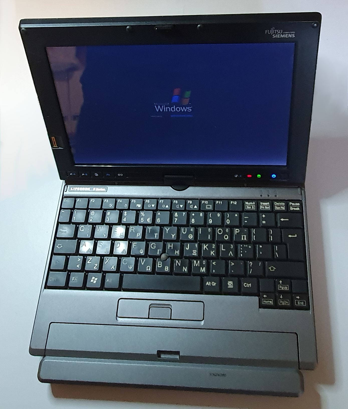 Fujitsu Siemens Lifebook P1610
