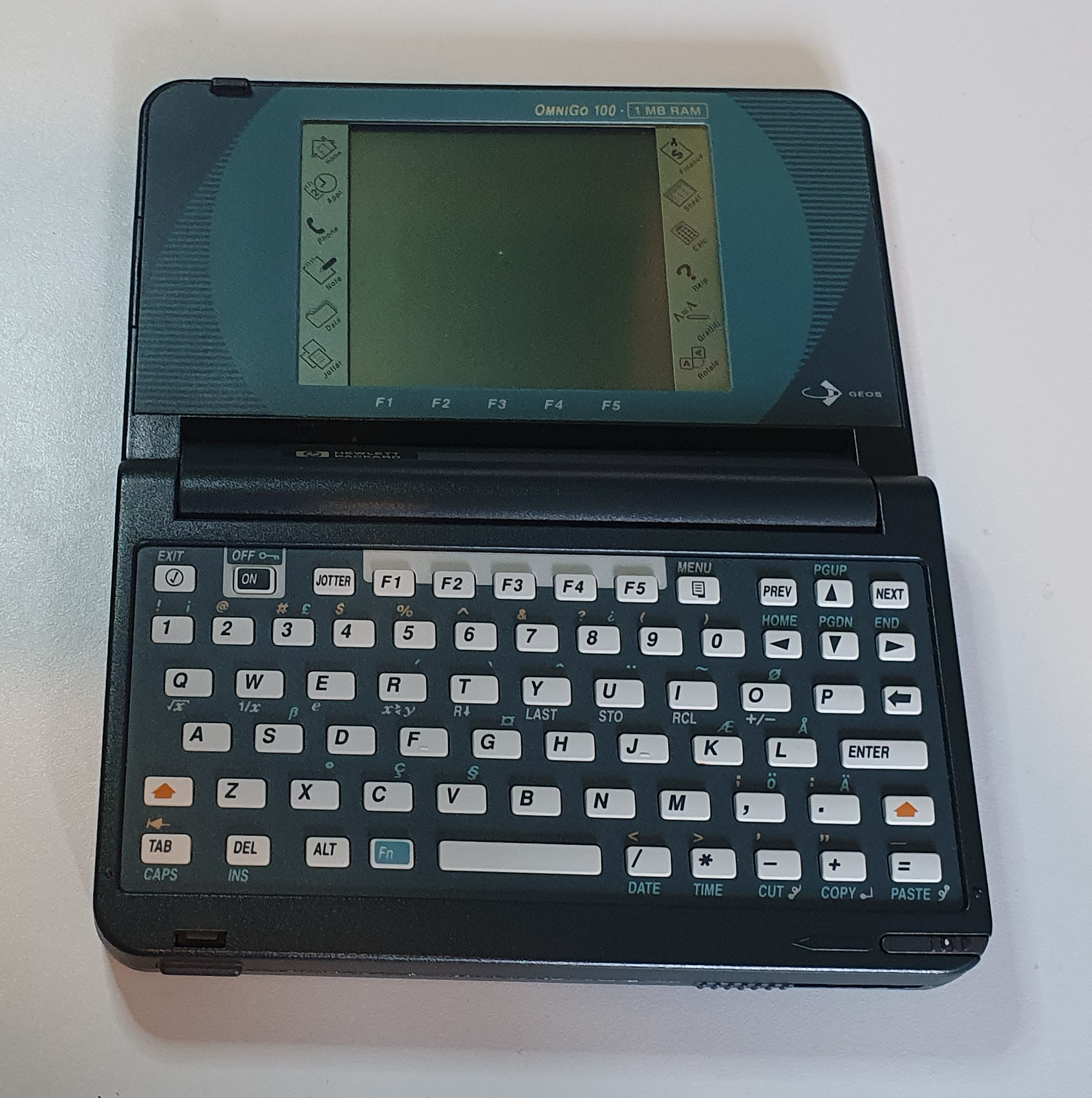 HP OmniGo 100