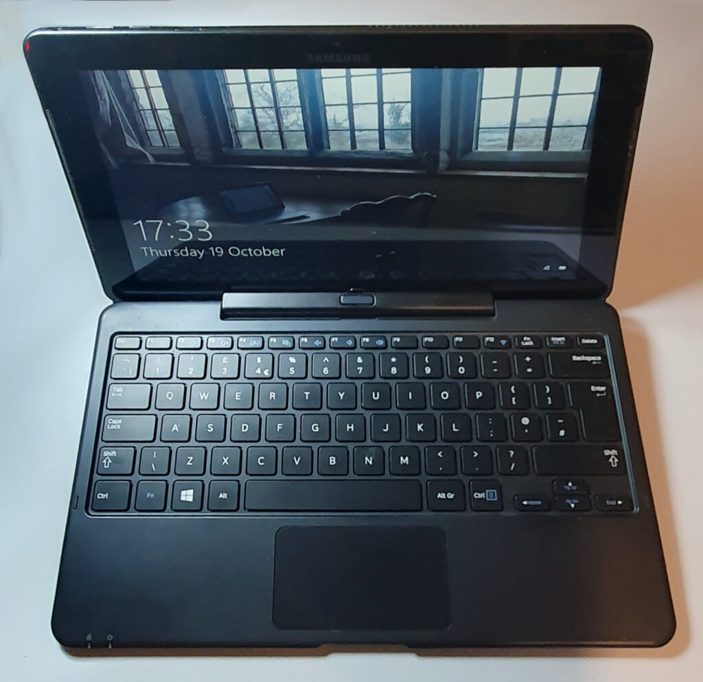 Samsung XE700T1C